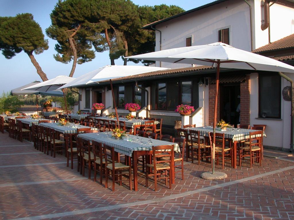 Agriturismo Torre Cristina Aprilia Buitenkant foto