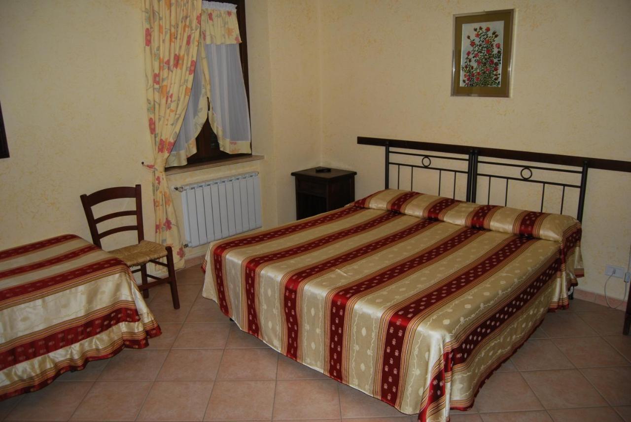 Agriturismo Torre Cristina Aprilia Kamer foto